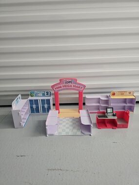Real Littles Shopkins Mini Mega Mart Playset Cutie O's "AS IS" EUC.